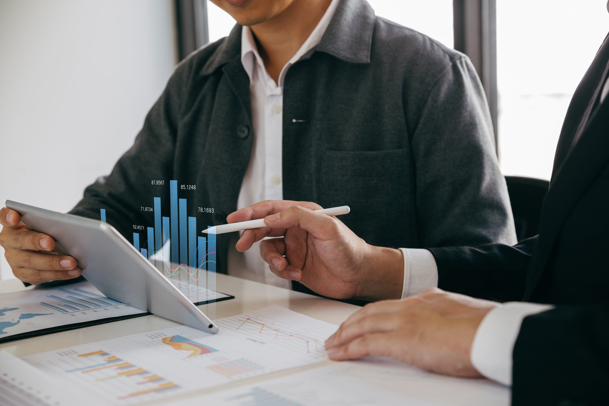 10 Years Behind the Desk: A CEO's Guide to Hiring a Digital Marketing Company (Without Getting Burned)